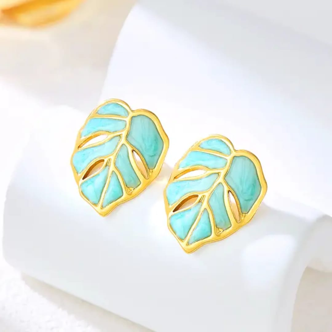 8026 Korean anti tarnish leaf earring