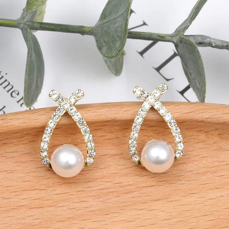 3536 Beautiful Korean Peal Zirconia Stone Earring