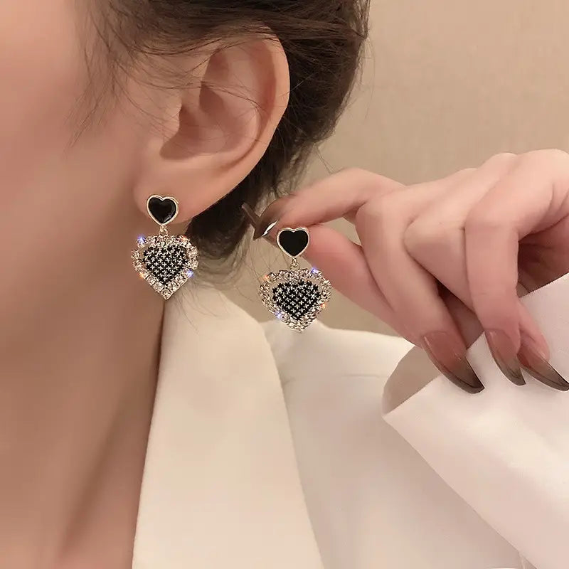 Korean Premium Zirconia Black Heart Drop Earring