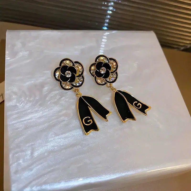 Korean Luxurious Crystal Flower Black Gold Earring - Shine