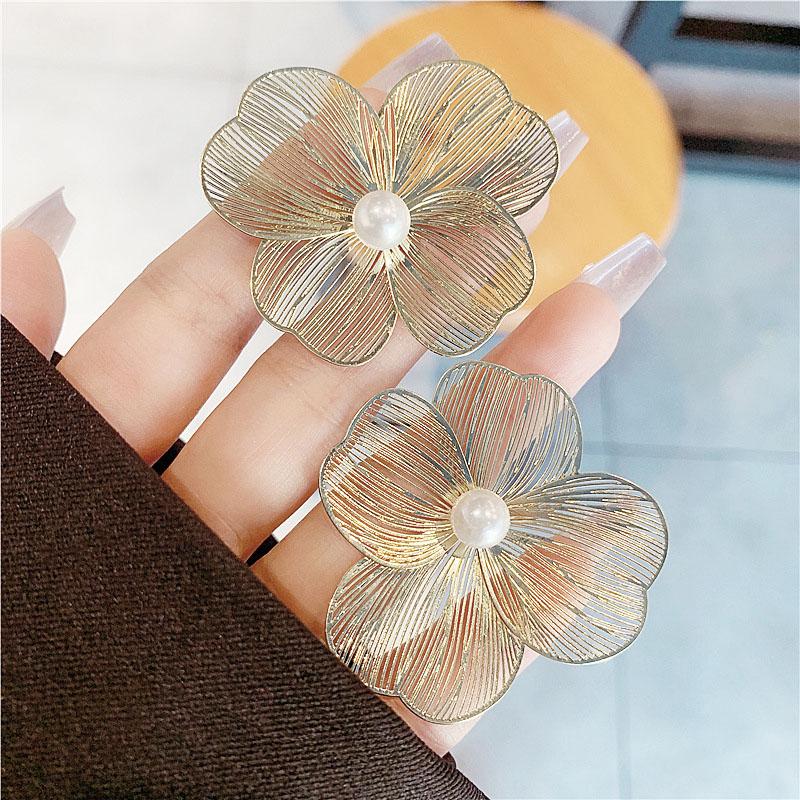 Korean Luxurious Premium Flower Silver Earring