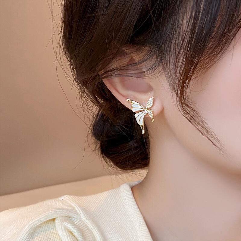 50186 Korean beautiful Zirconia Butterfly premium Earring