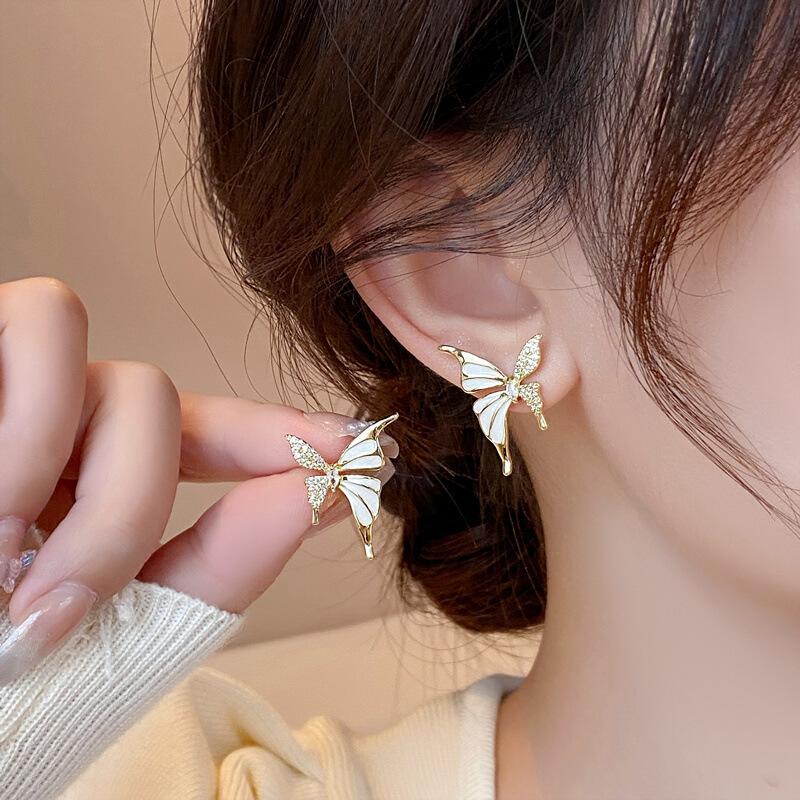 50186 Korean beautiful Zirconia Butterfly premium Earring