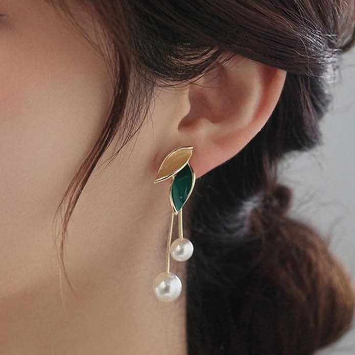 45612 Korean Beautiful Leaf Pearl Drop Earring