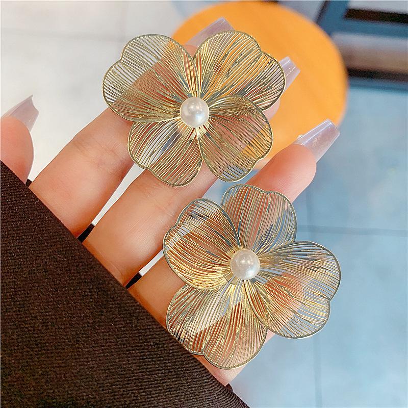 Korean Luxurious Premium Flower Silver Earring