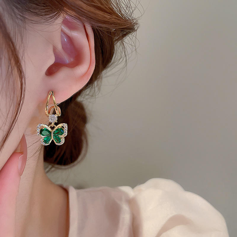 5501 Korean Luxurious Green Stone And Gold Drop Gold Earring