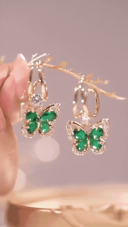 5501 Korean Luxurious Green Stone And Gold Drop Gold Earring