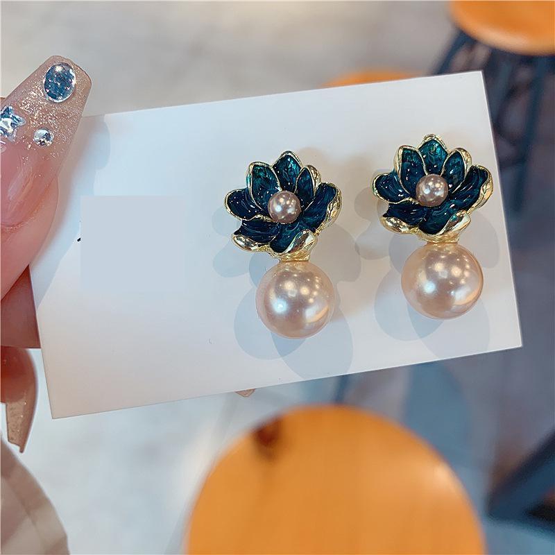 Korean Luxurious Crystal Flower Gold Earring - Shine