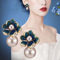 Korean Luxurious Crystal Flower Gold Earring - Shine