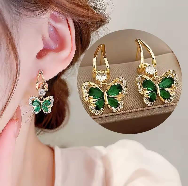 5501 Korean Luxurious Green Stone And Gold Drop Gold Earring