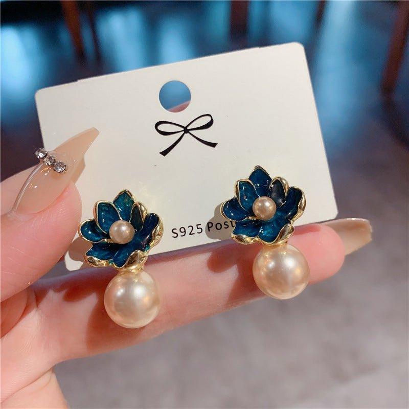 Korean Luxurious Crystal Flower Gold Earring - Shine