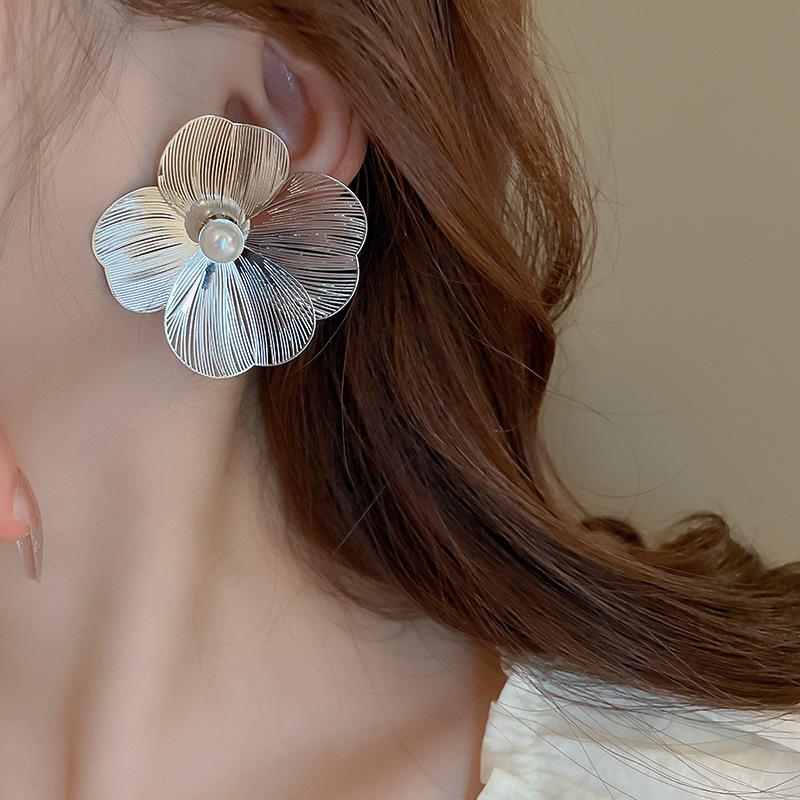 Korean Luxurious Premium Flower Silver Earring