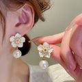 40277 flower white earring